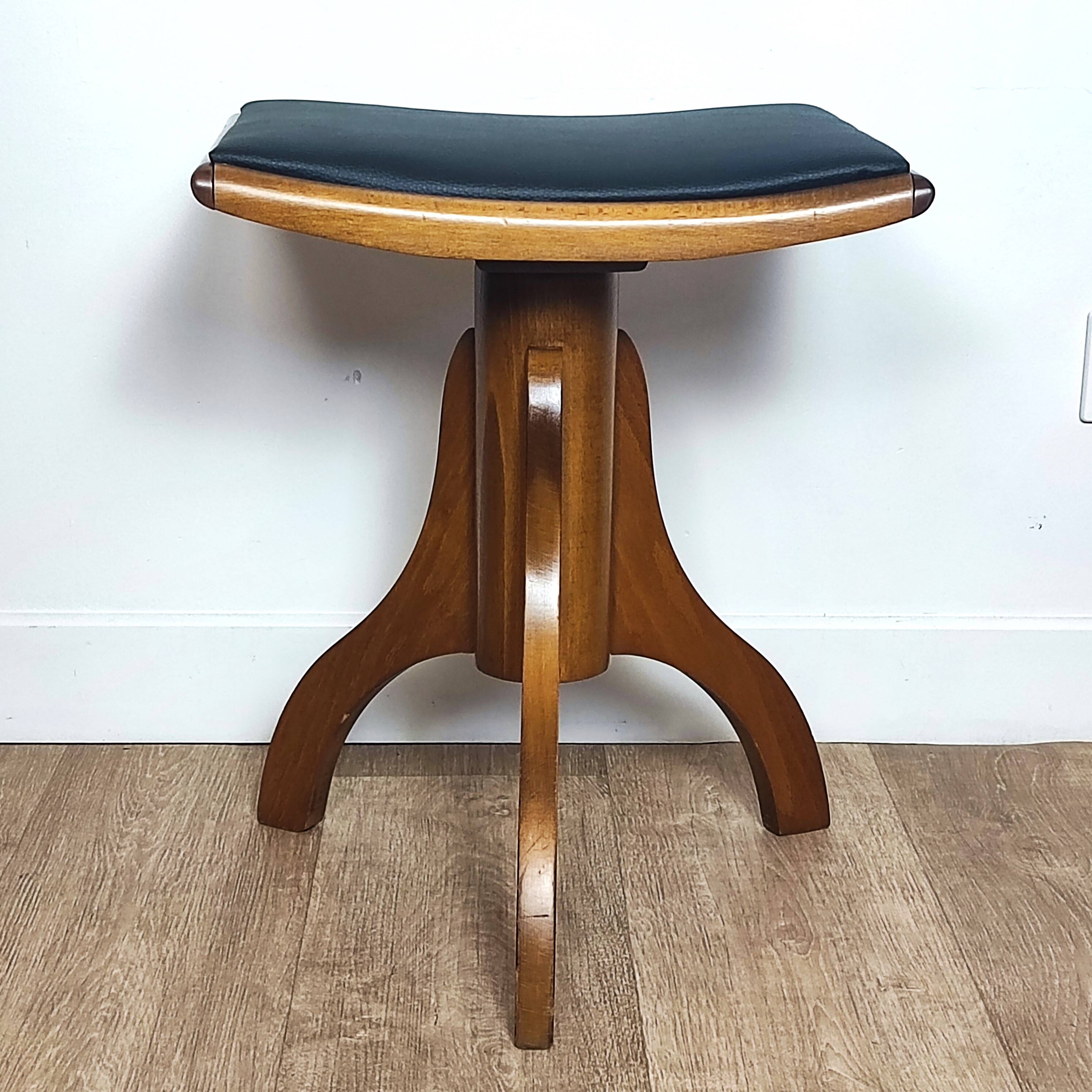 Swivel piano stool