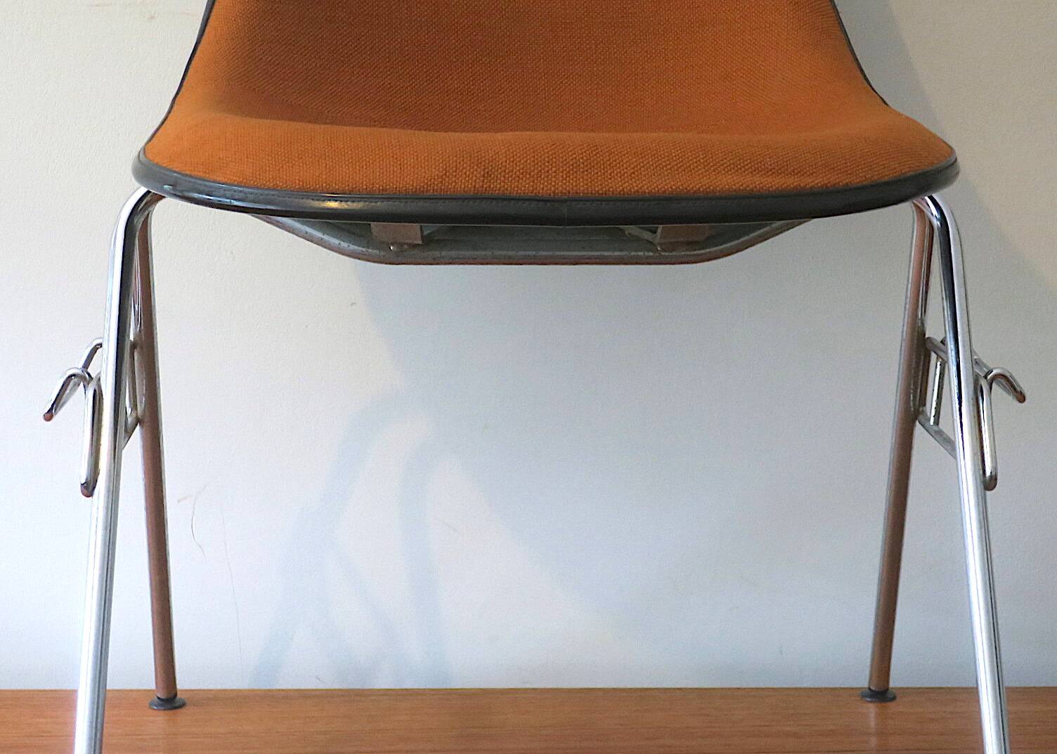 Fiberglass and hopsack chair by Charles and Ray Eames for Hermann Miller, 1970s