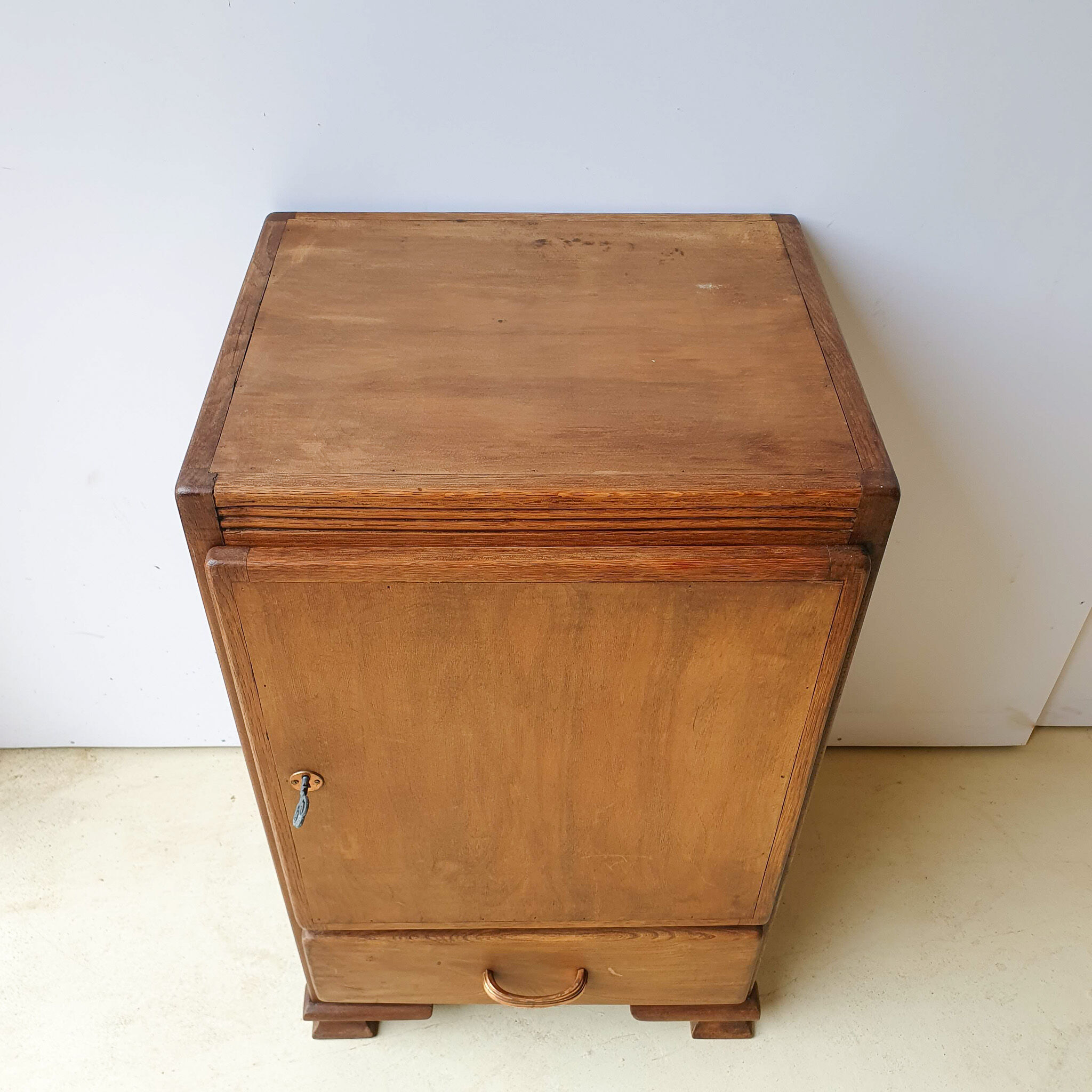 Small art deco jam buffet