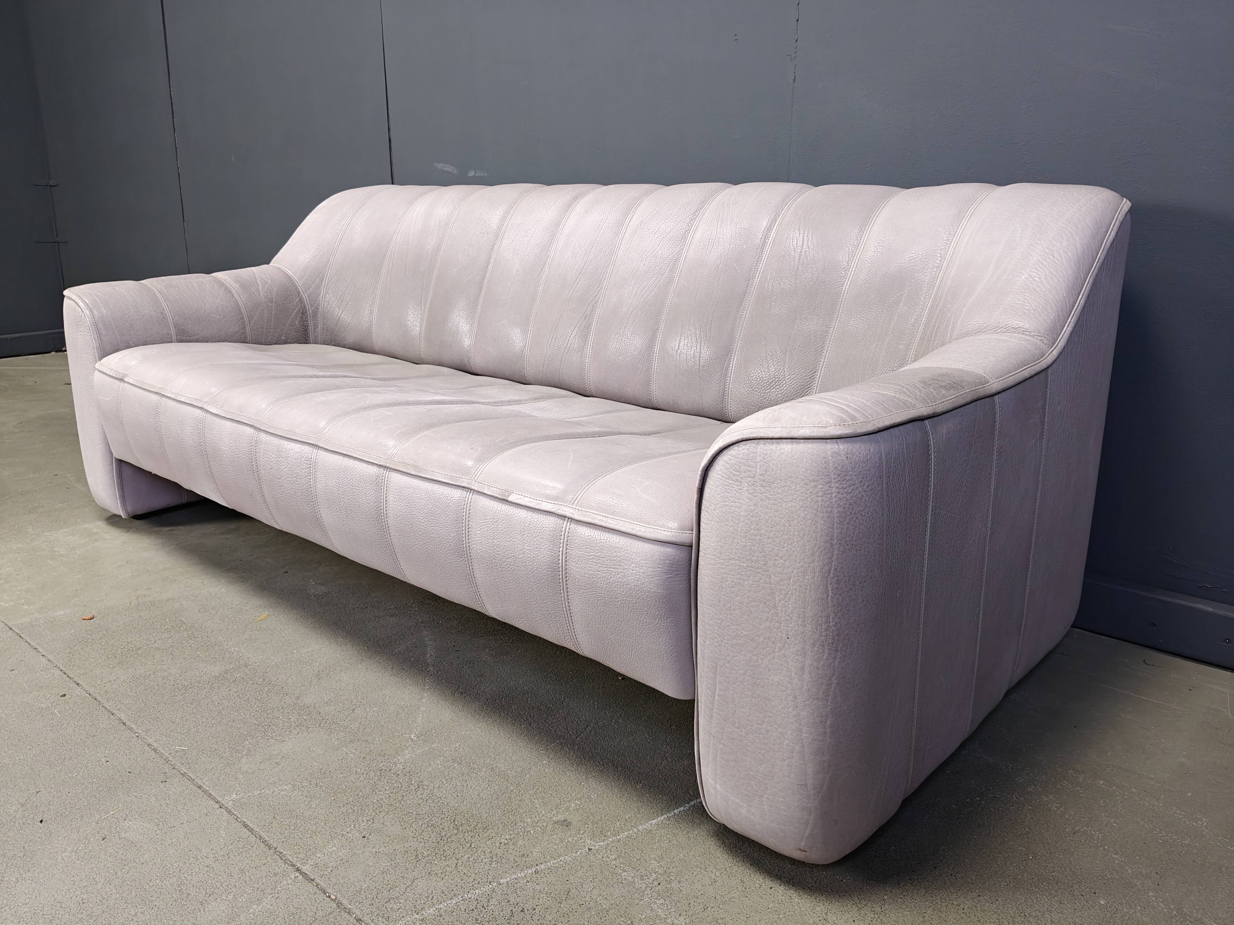 Vintage neck leather sofas DS44 by Desede, 1970s