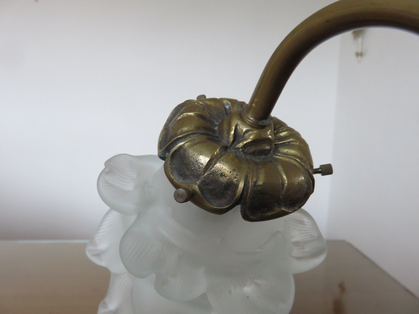 "Water lily" Huguenin bronze art nouveau lamp