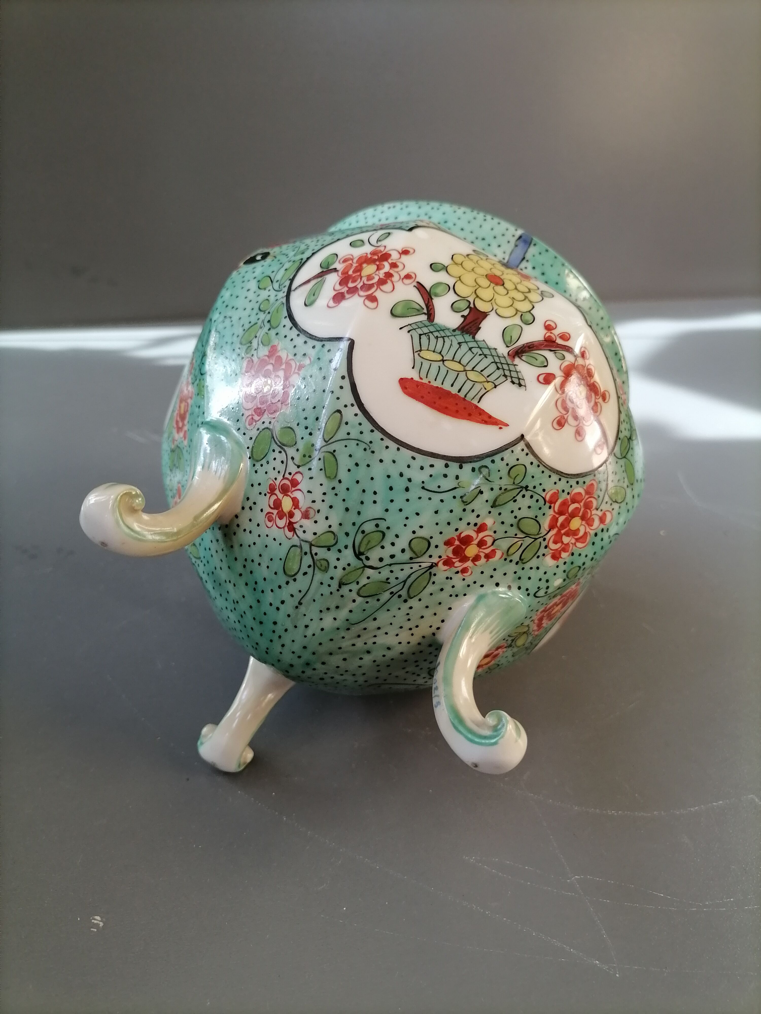Ceramic pot cover