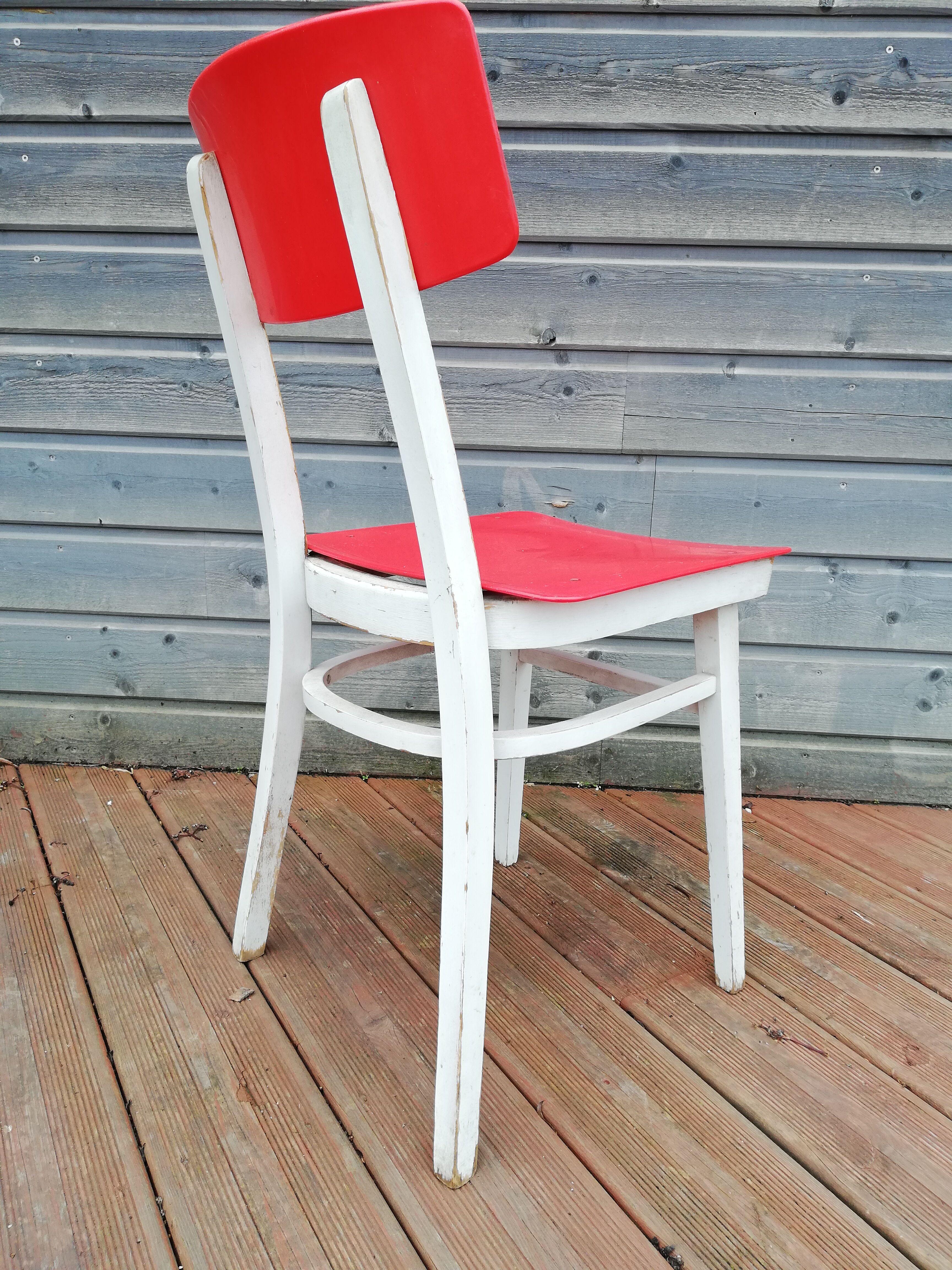 Lot de 4 chaise et une table vintage , années 70