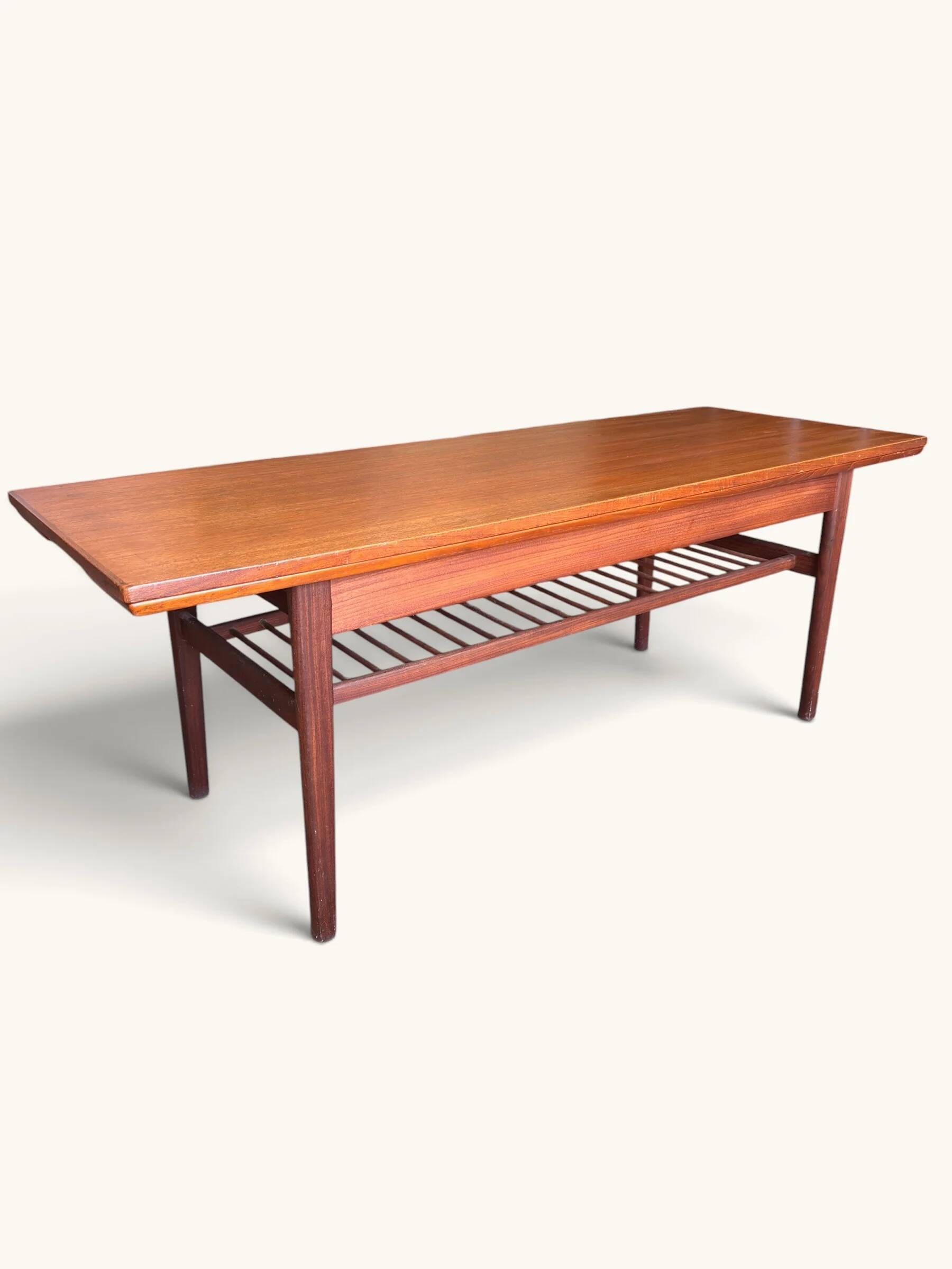 Vintage Mid-Century coffee table and dining table in one, Grete Jalk for Glostrup.