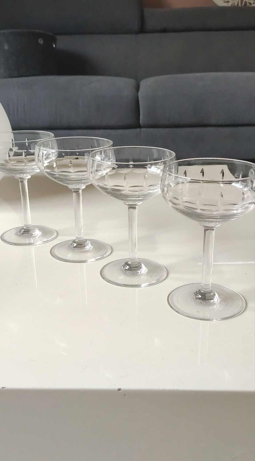 Lot of 6 x Champagne Coupes/Verreries Doyen. Art Deco. In half crystal.