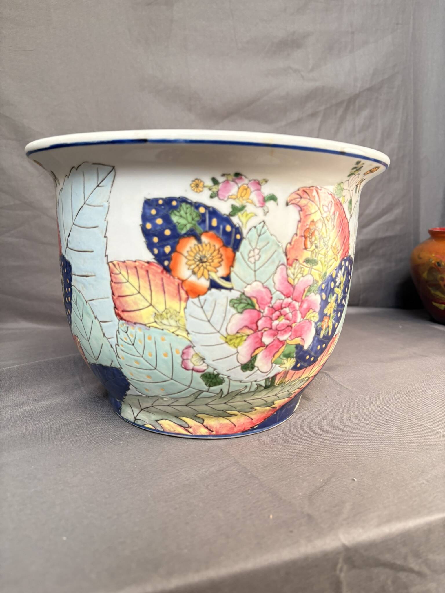 Vase Pot Planter Chinese Porcelain China Floral Flowers Qianlong Period Z