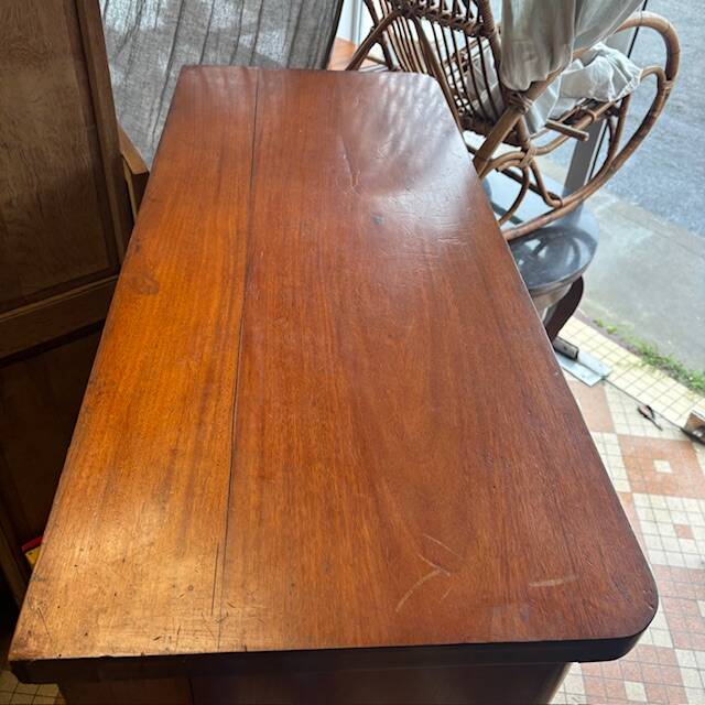 English commode
