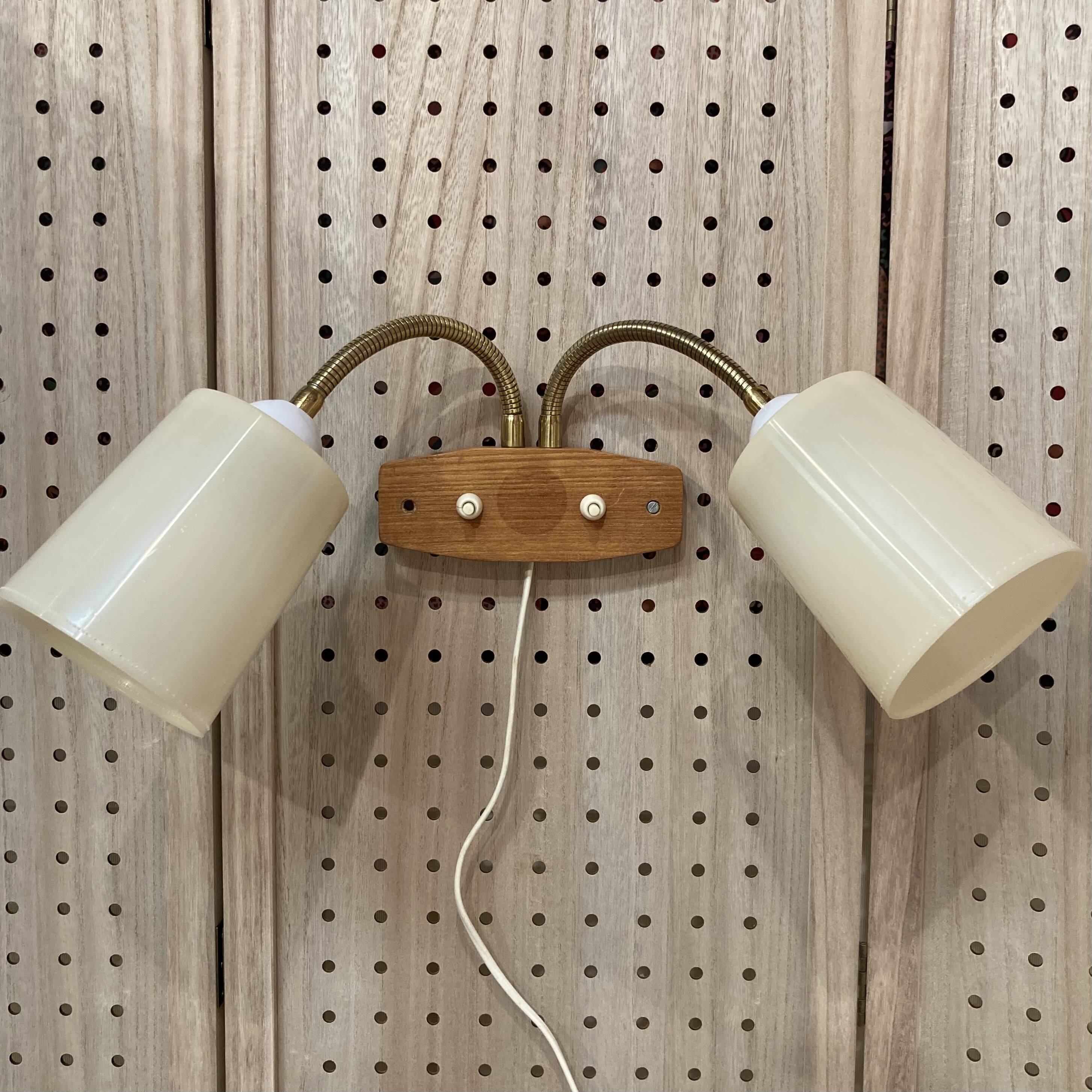 Grande applique double "design 1950".