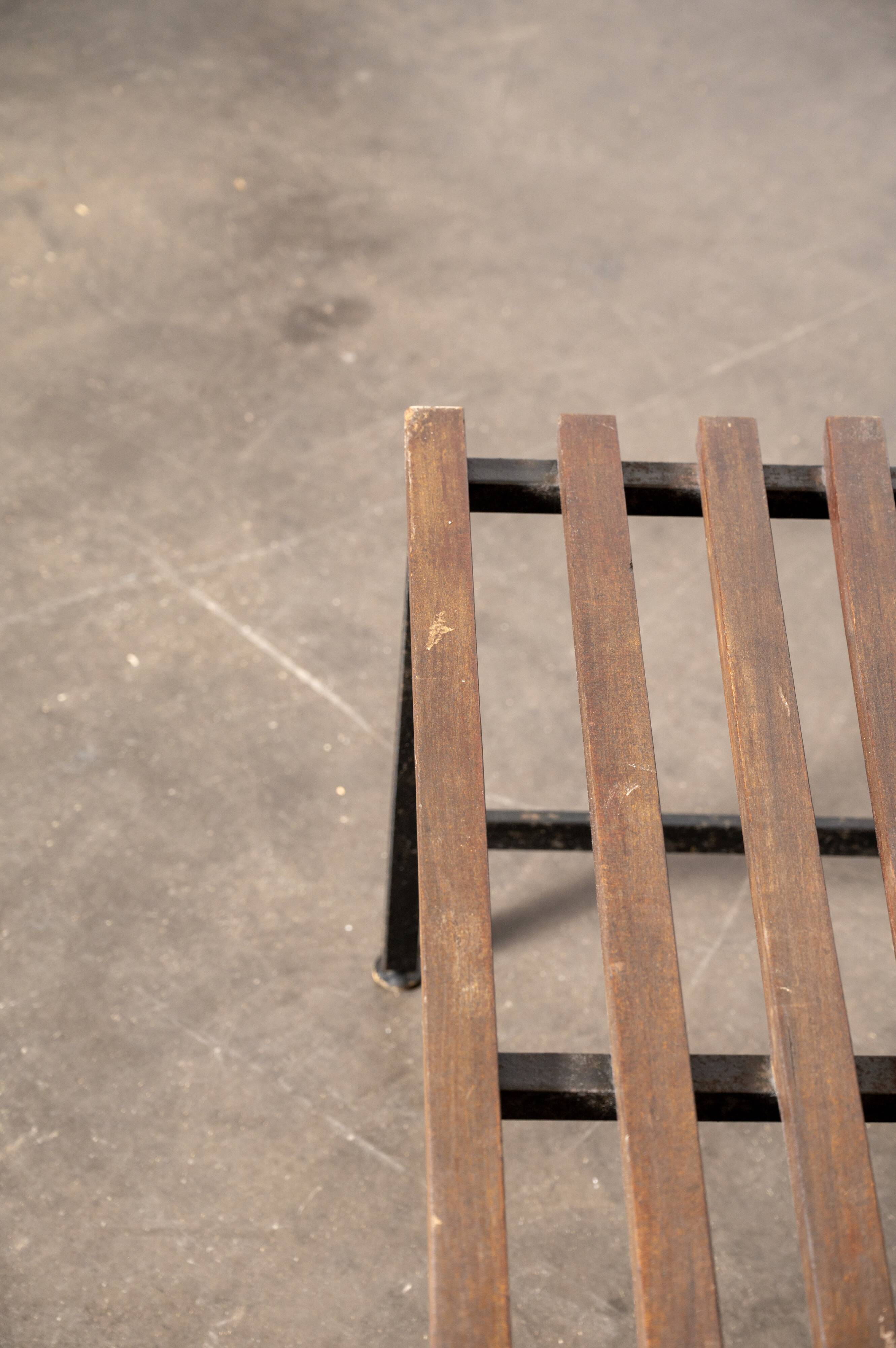 Banc italien à lattes