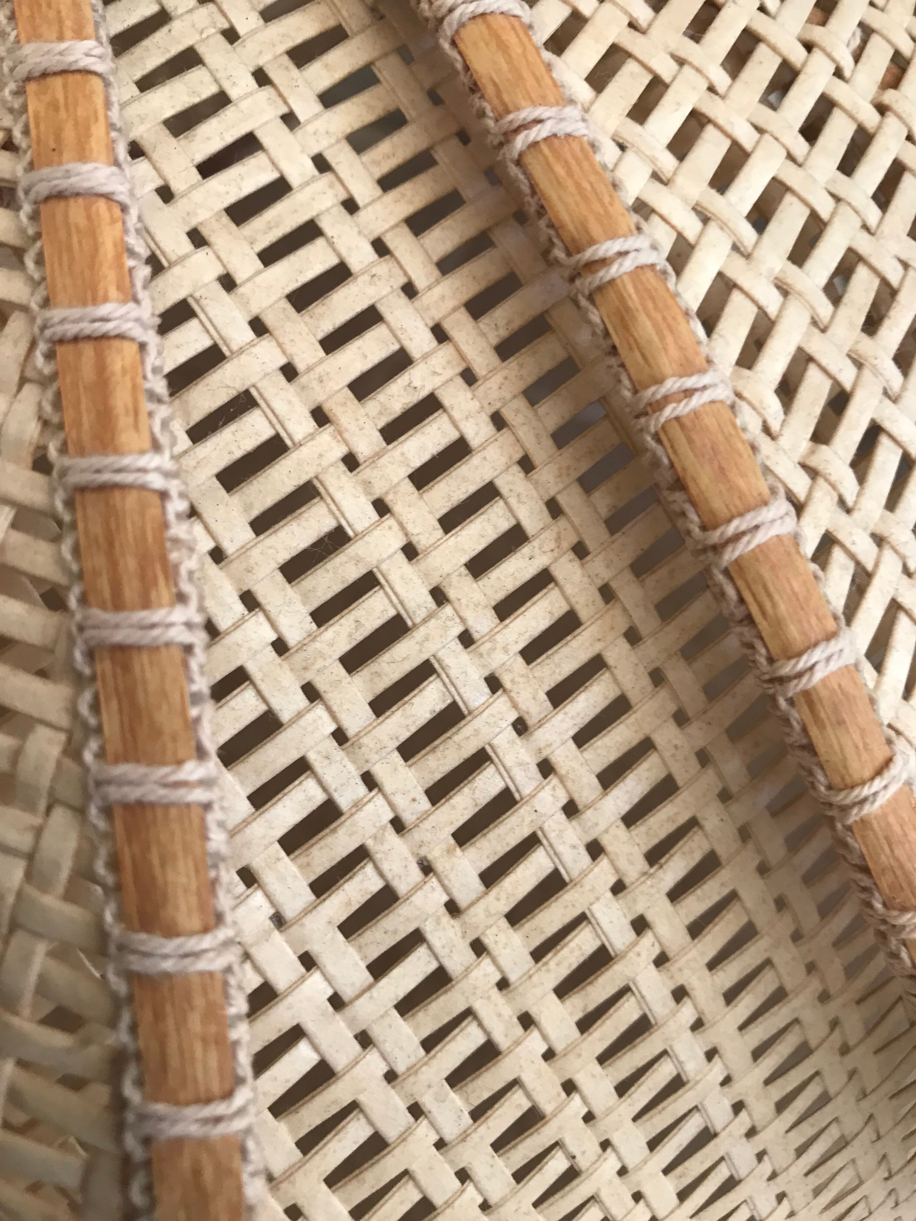 Suspension flower in rattan canning 1970