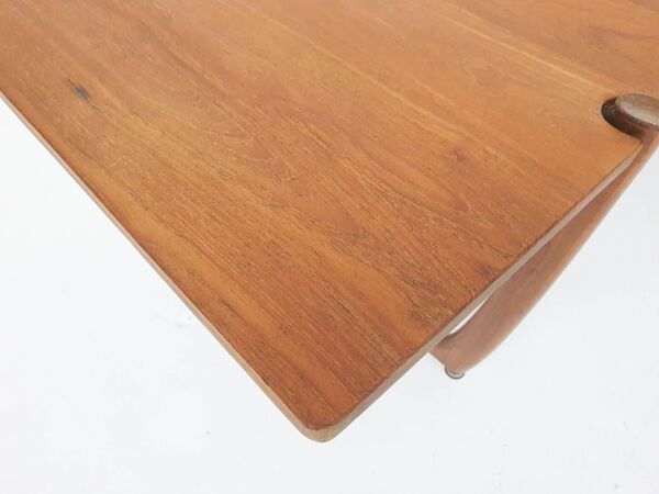 Large teak coffee table by Peter Hvidt and Orla Molgaard Nielsen model FD 575 for France and Son