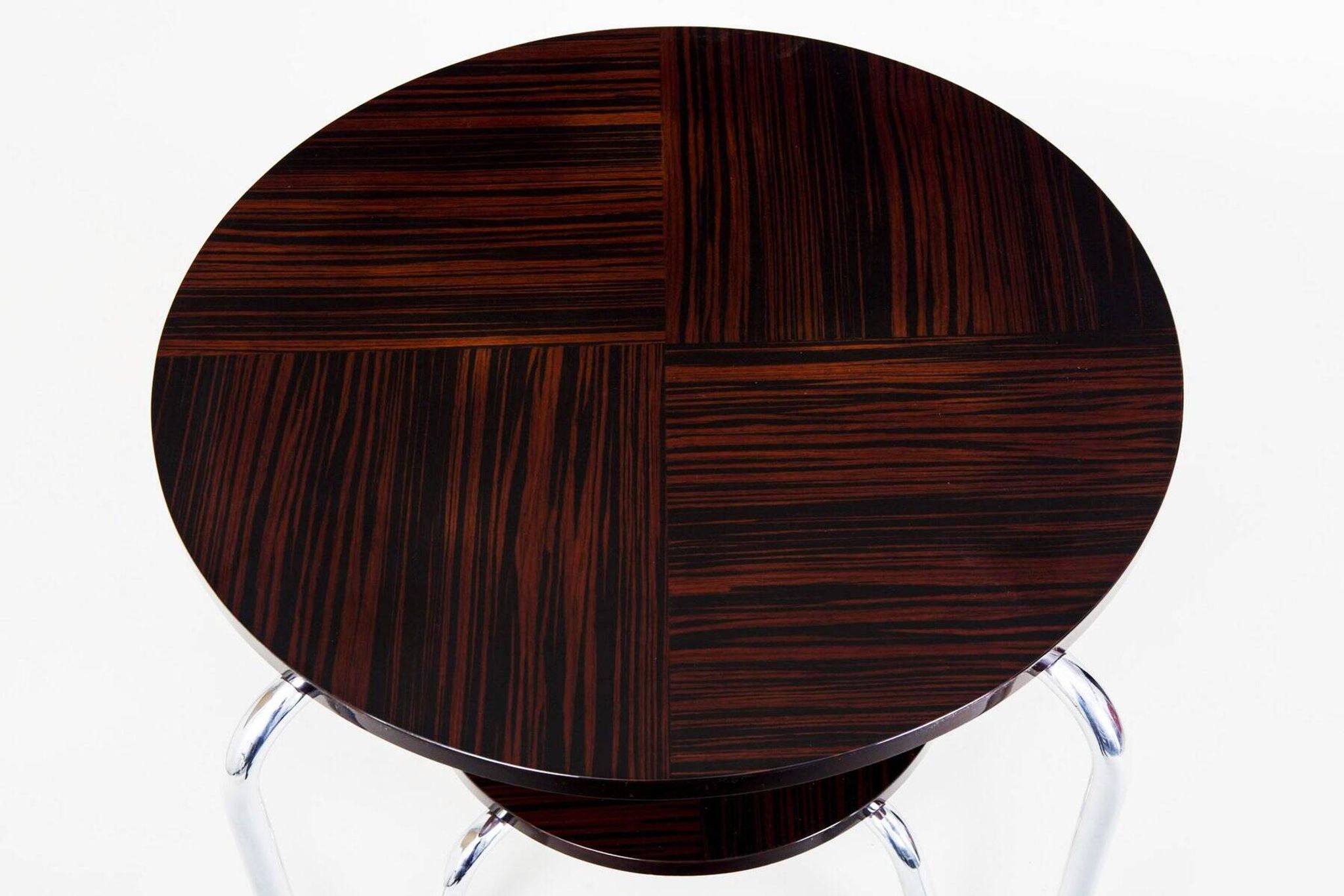 Table basse Bauhaus en chrome et Macassar de Kovona, années 1950.