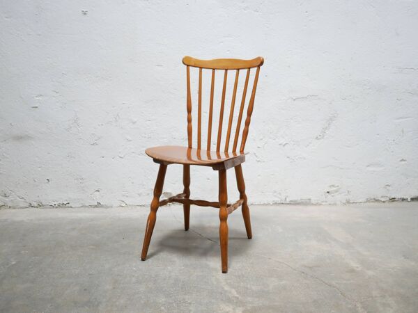 Chaise vintage Tacoma par les éditions Baumann