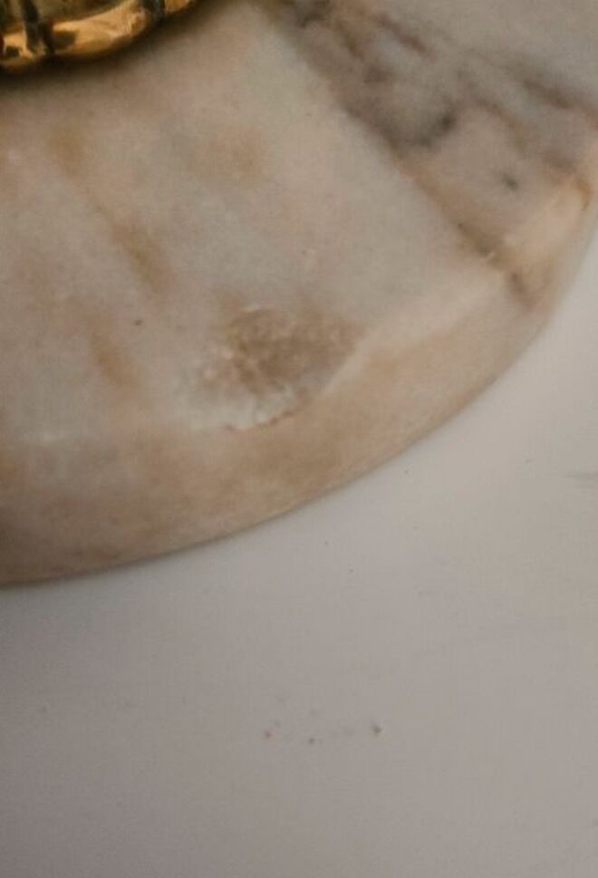 Lampe pied en marbre et globe effet marbré rose vintage 1970