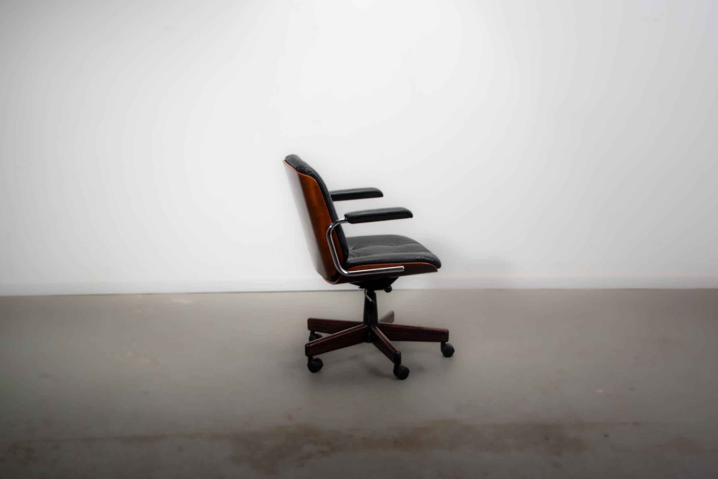 Office chair designed by Karl Dittert by Giroflex, circa 1980