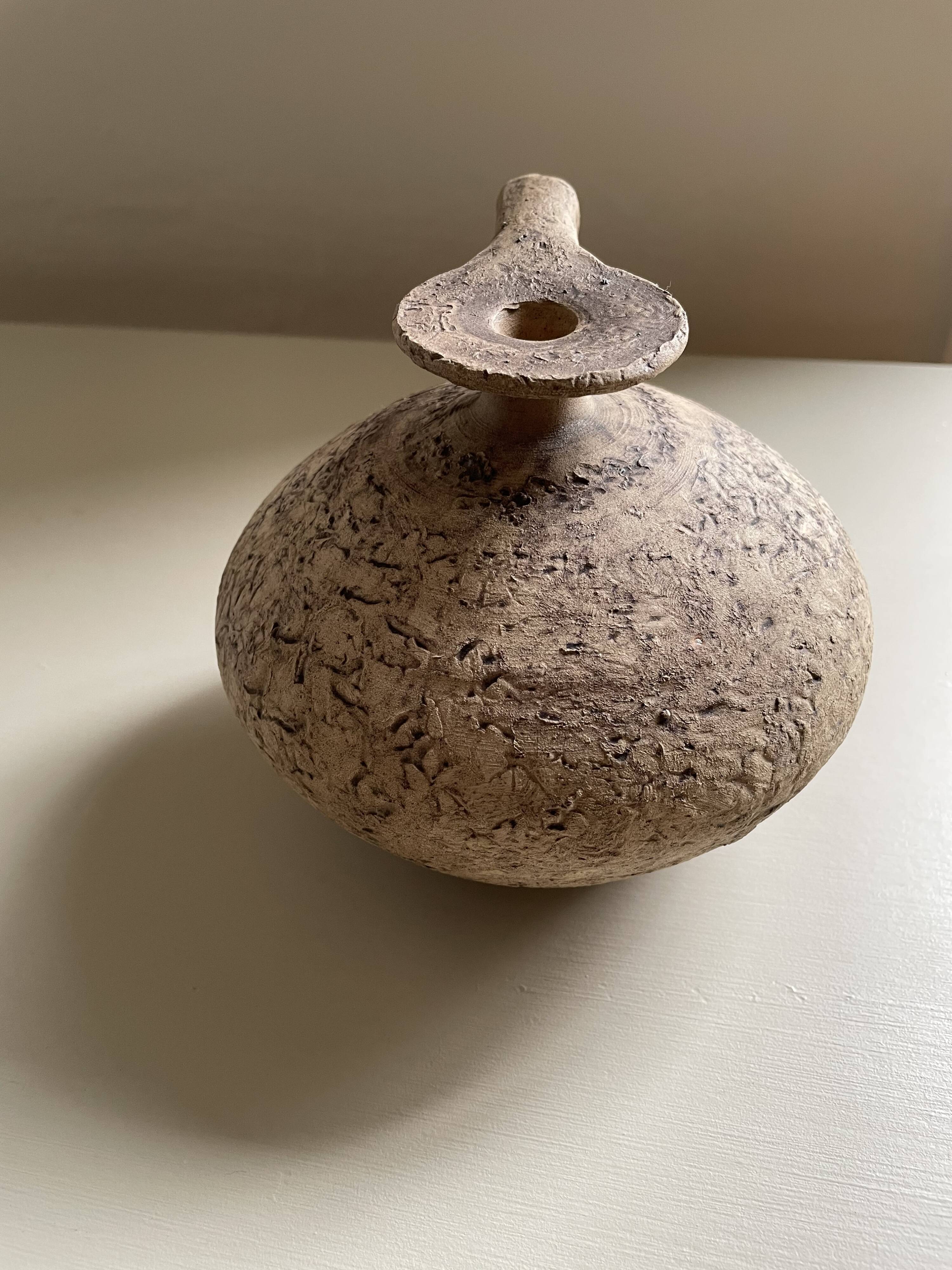 Antique Mediterranean terracotta jar H12.5cm