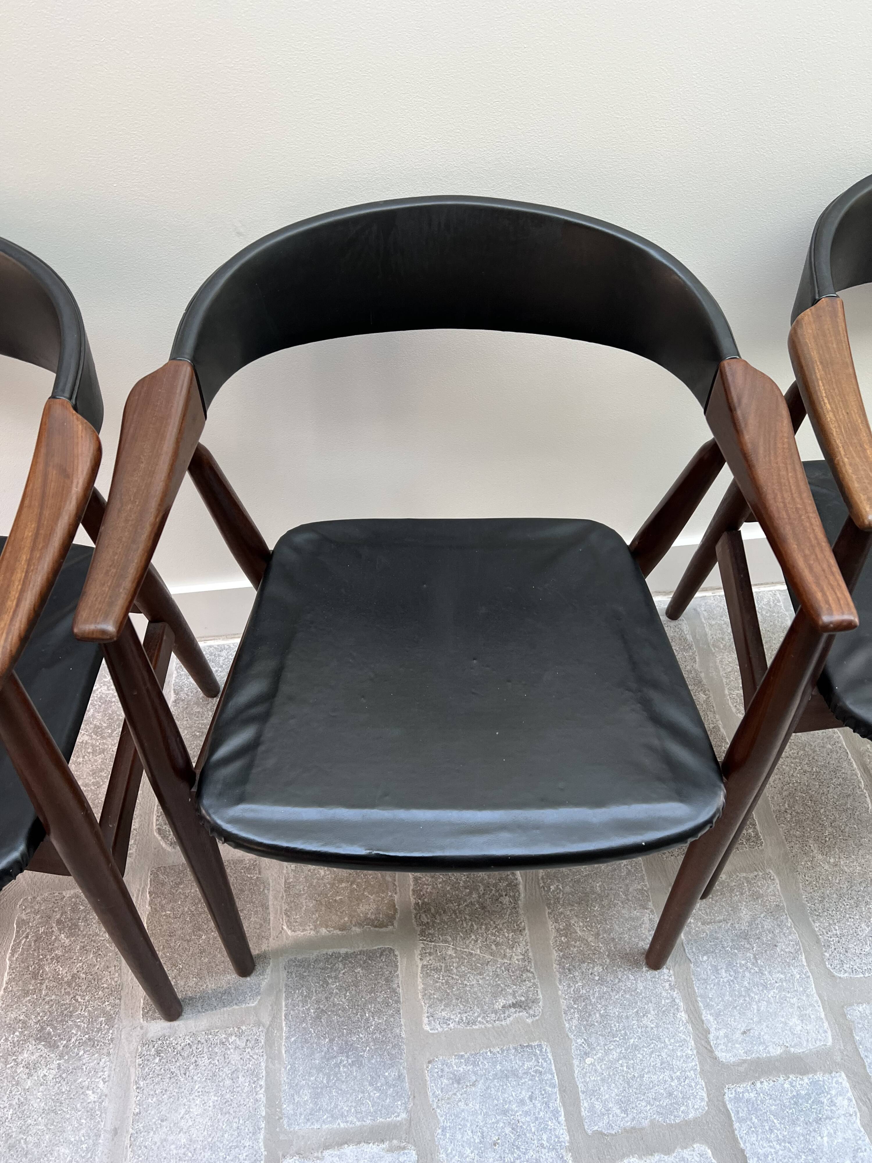 Set of 3 armchairs 213 Th. Harlev