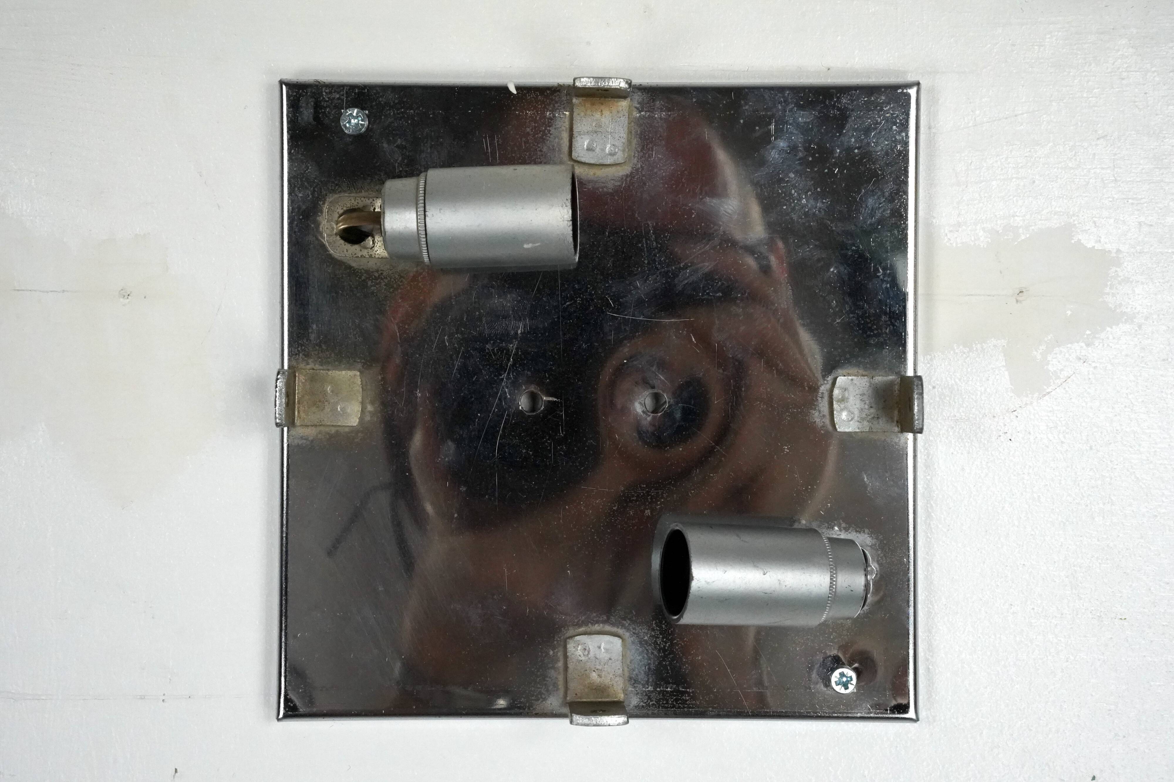 Poliarte, rare pair of wall lamps in cut murano glass. Italy 1970s