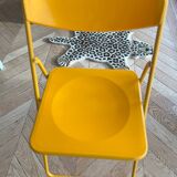 Chaise pliante jaune