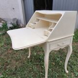 Curved scriban desk