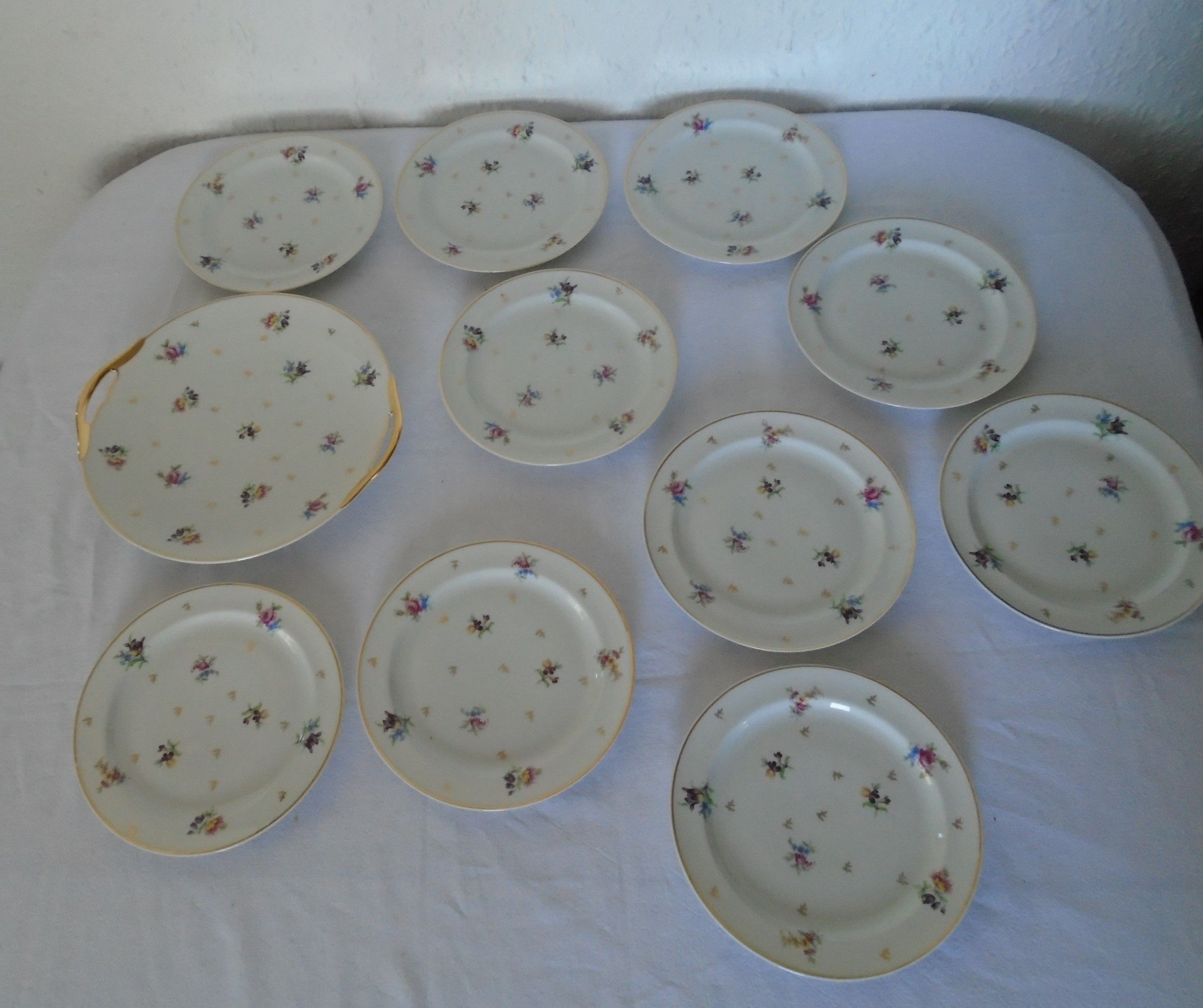 10 plates and 1 dessert dish porcelain desserts from Limoges small flowers