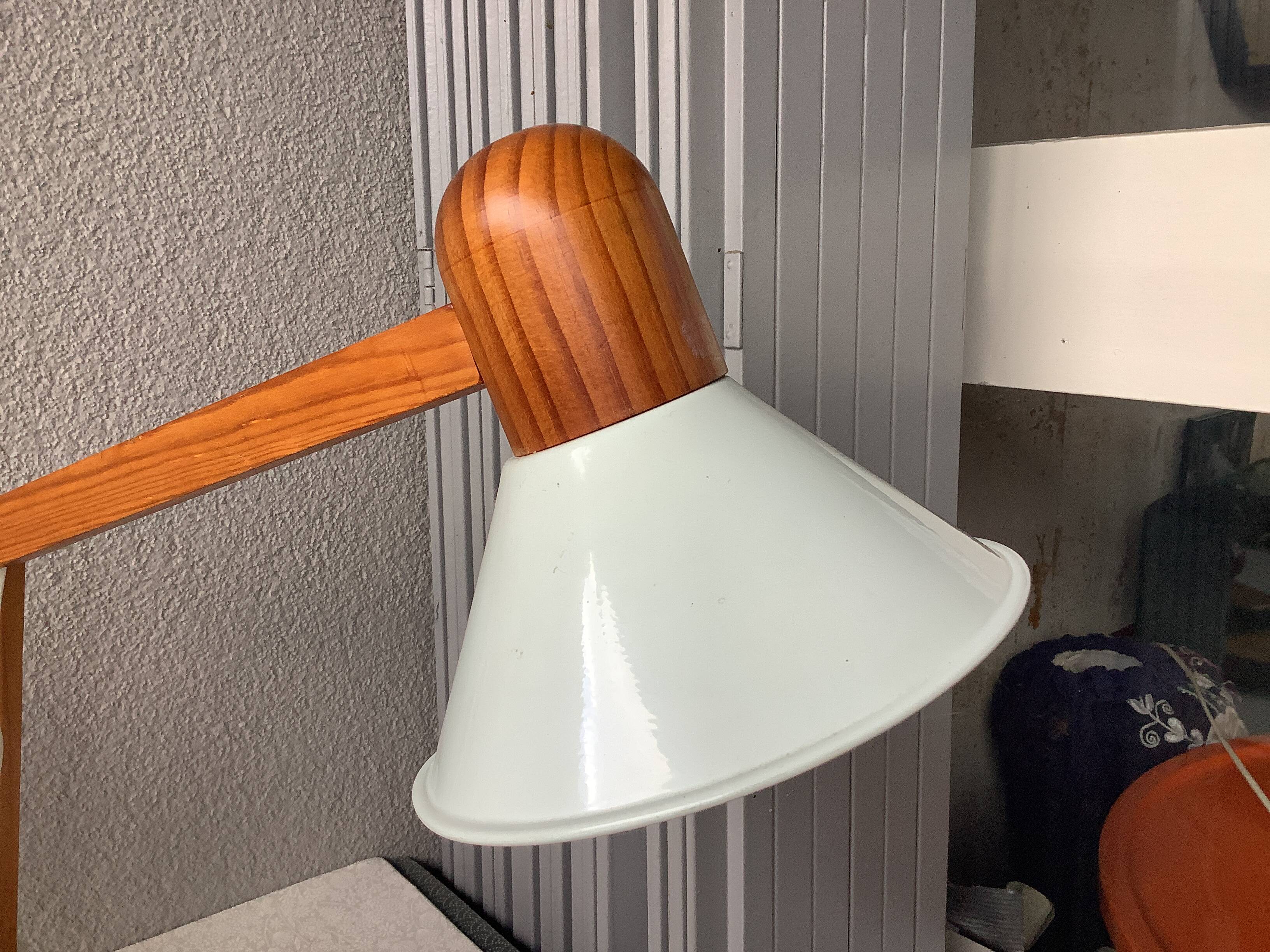 Danish vintage 70' pine lamp