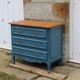 Commode ancienne rénovée bleu – plateau bois – 3 tiroirs