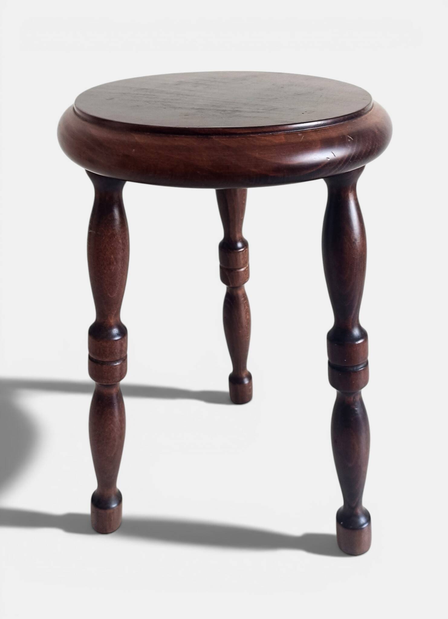 French Turned Chestnut Wood Stool or Side Table, Mid-20th Century