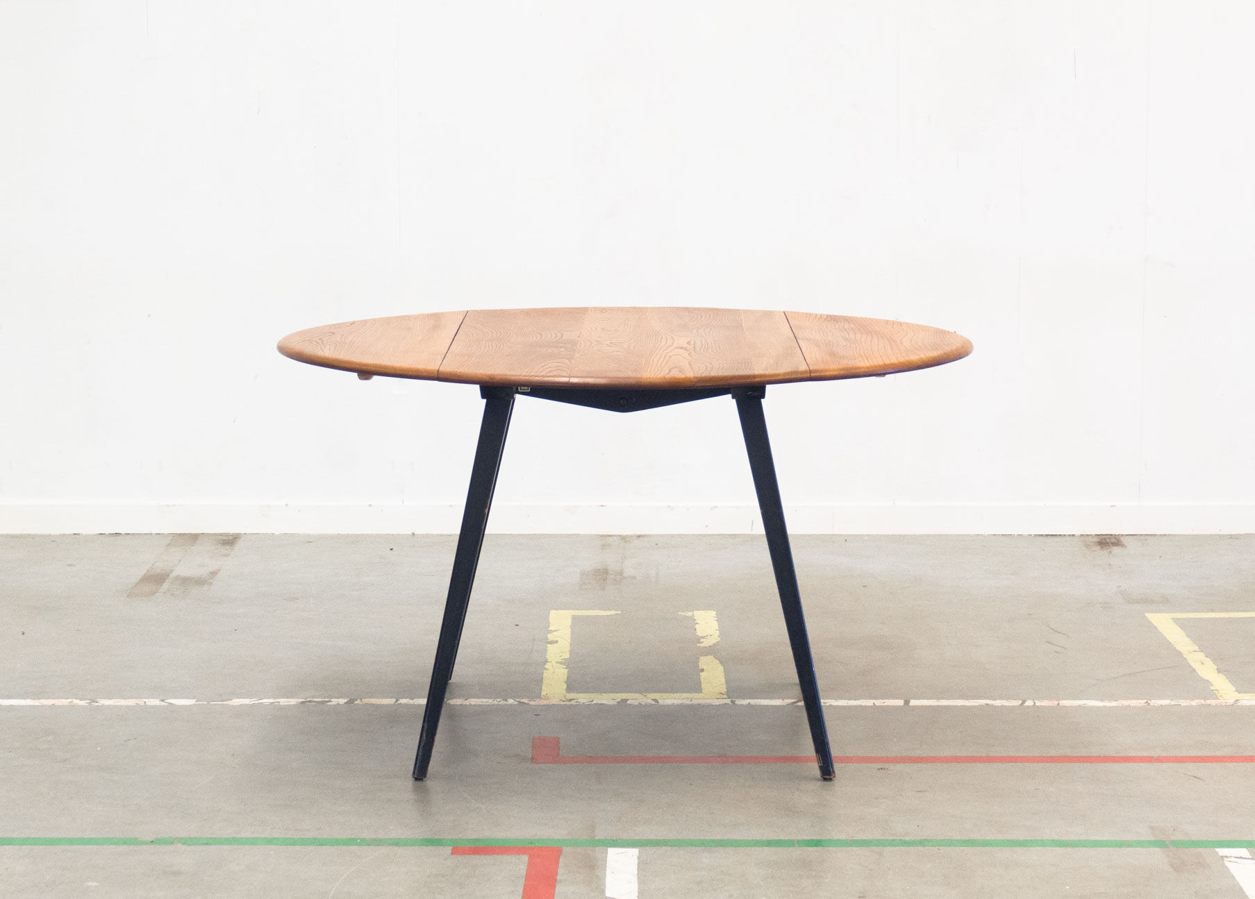 Ercol 'Model 384' table Randolph Lucian Ercolani