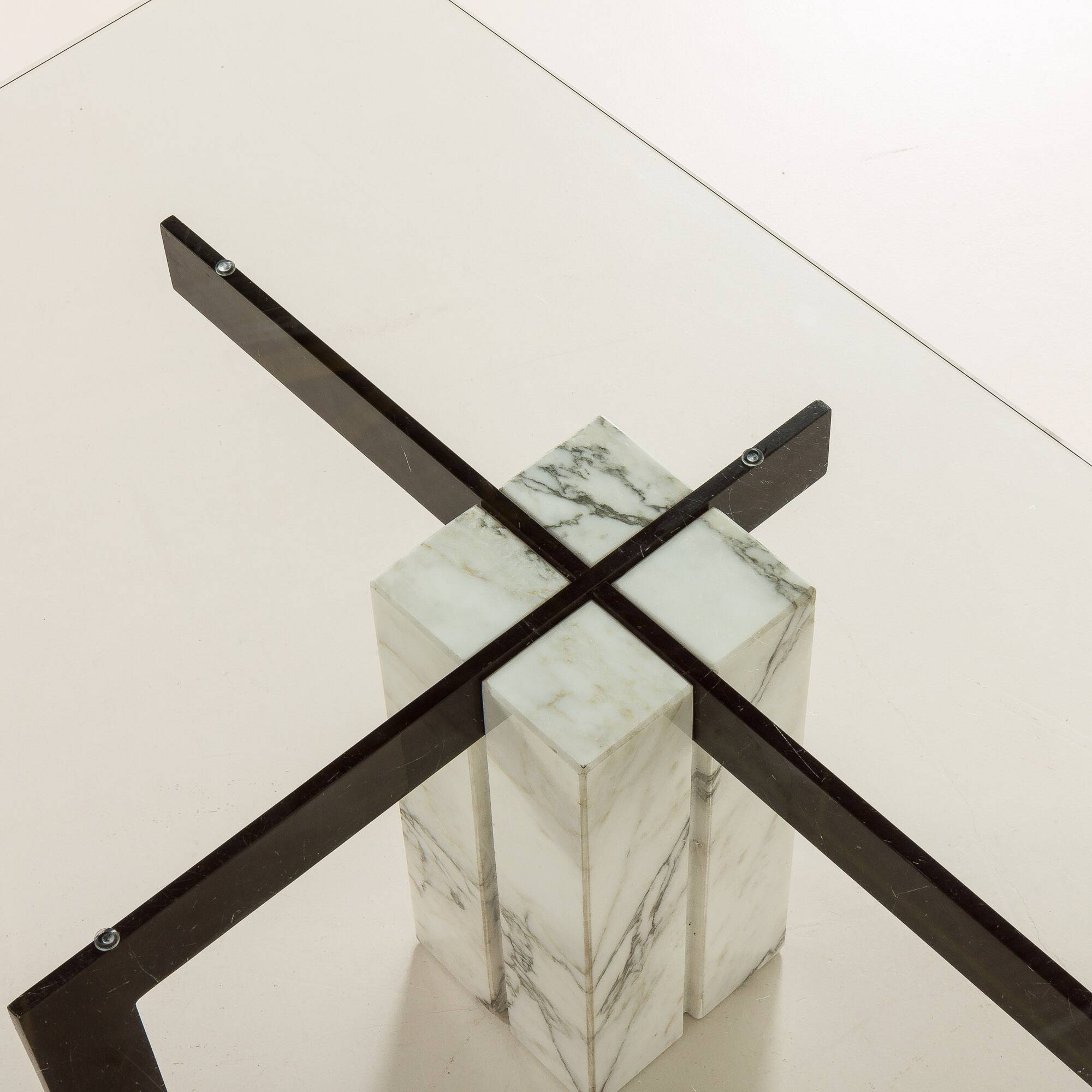 Table basse en marbre de Carrare par Hank Kwint pour Metaform, Italie, années 1980.