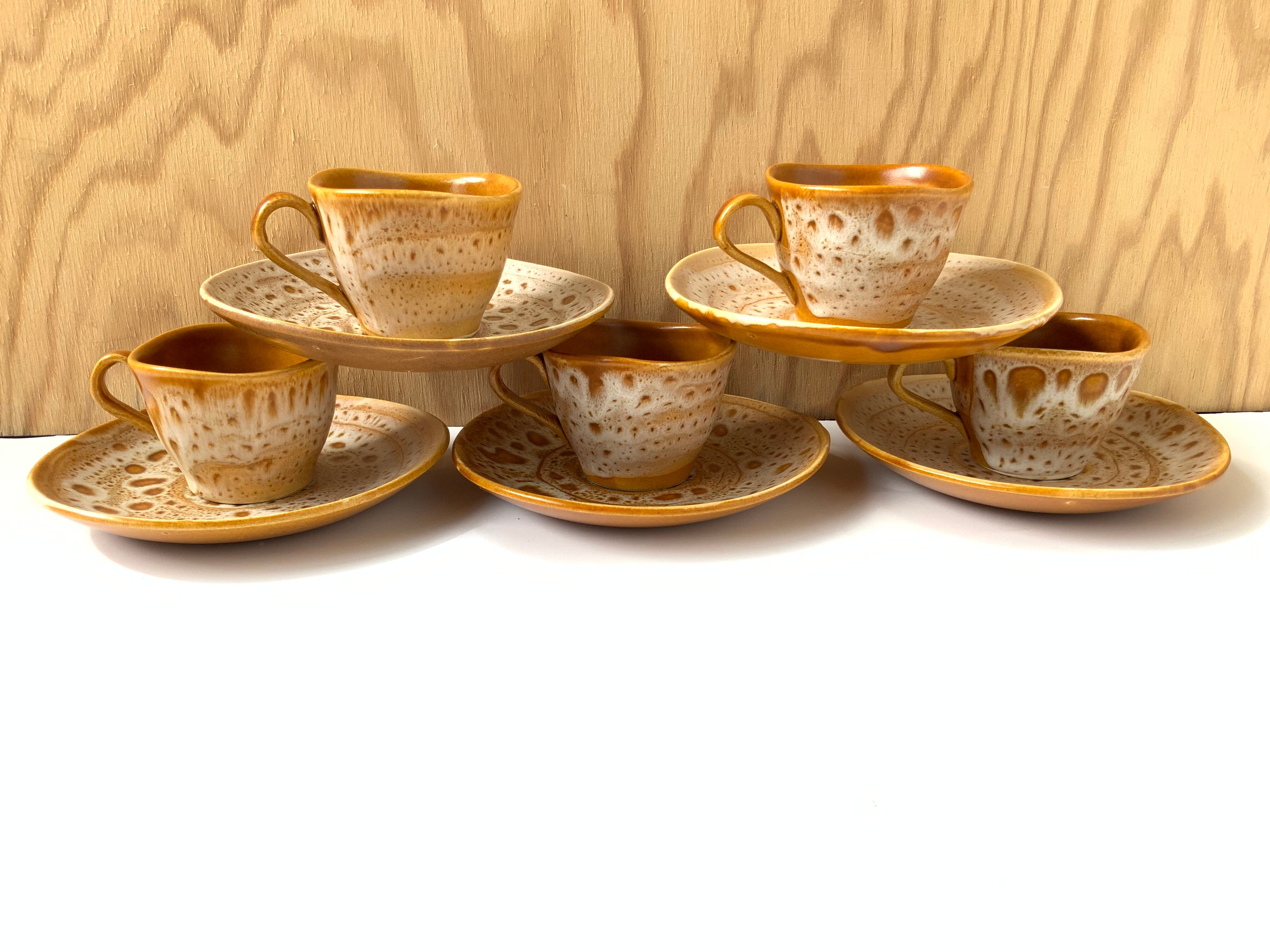 Fawn model coffee cups