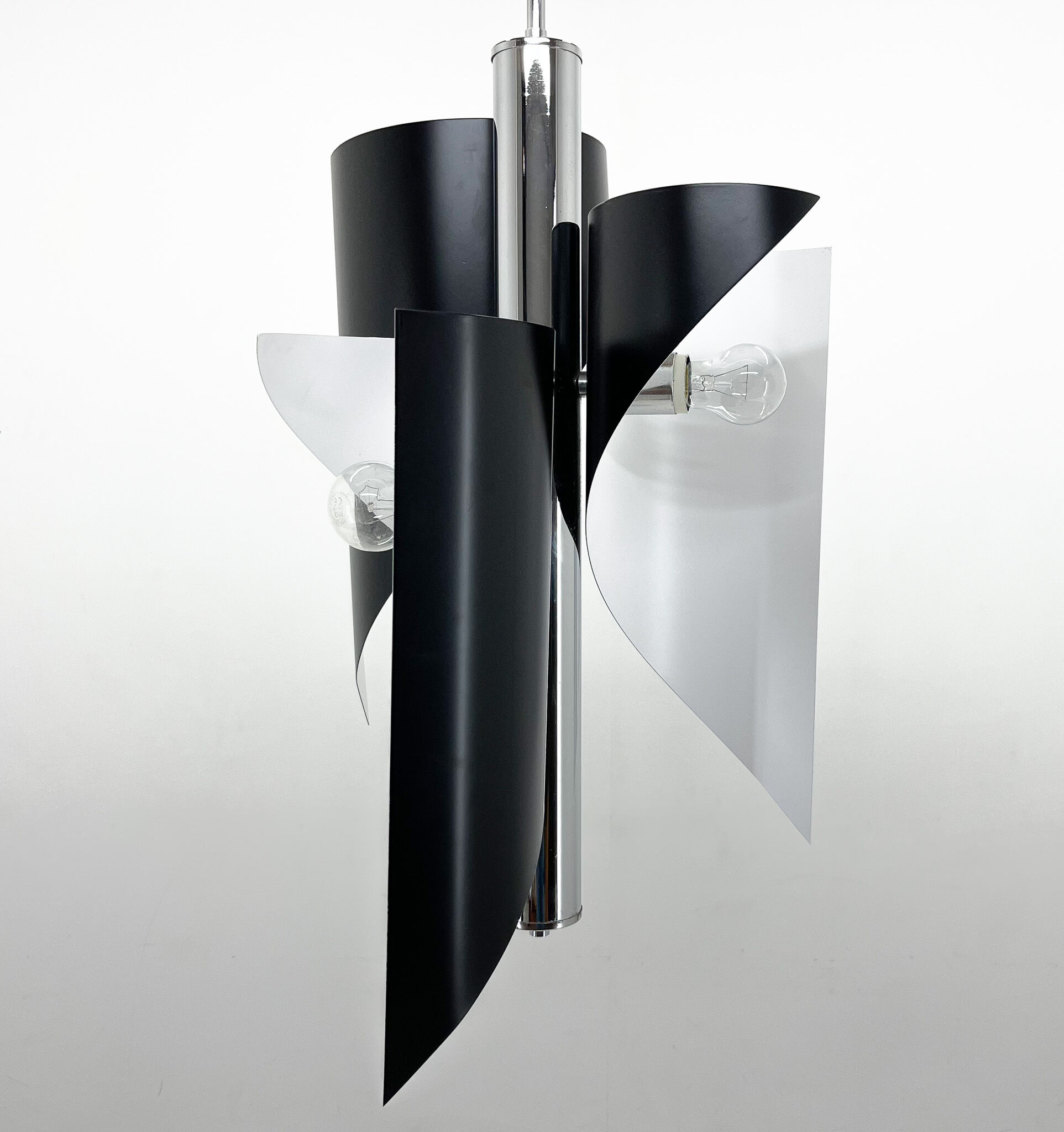 Beatiful vintage asymetrical chandelier Italy, 1970