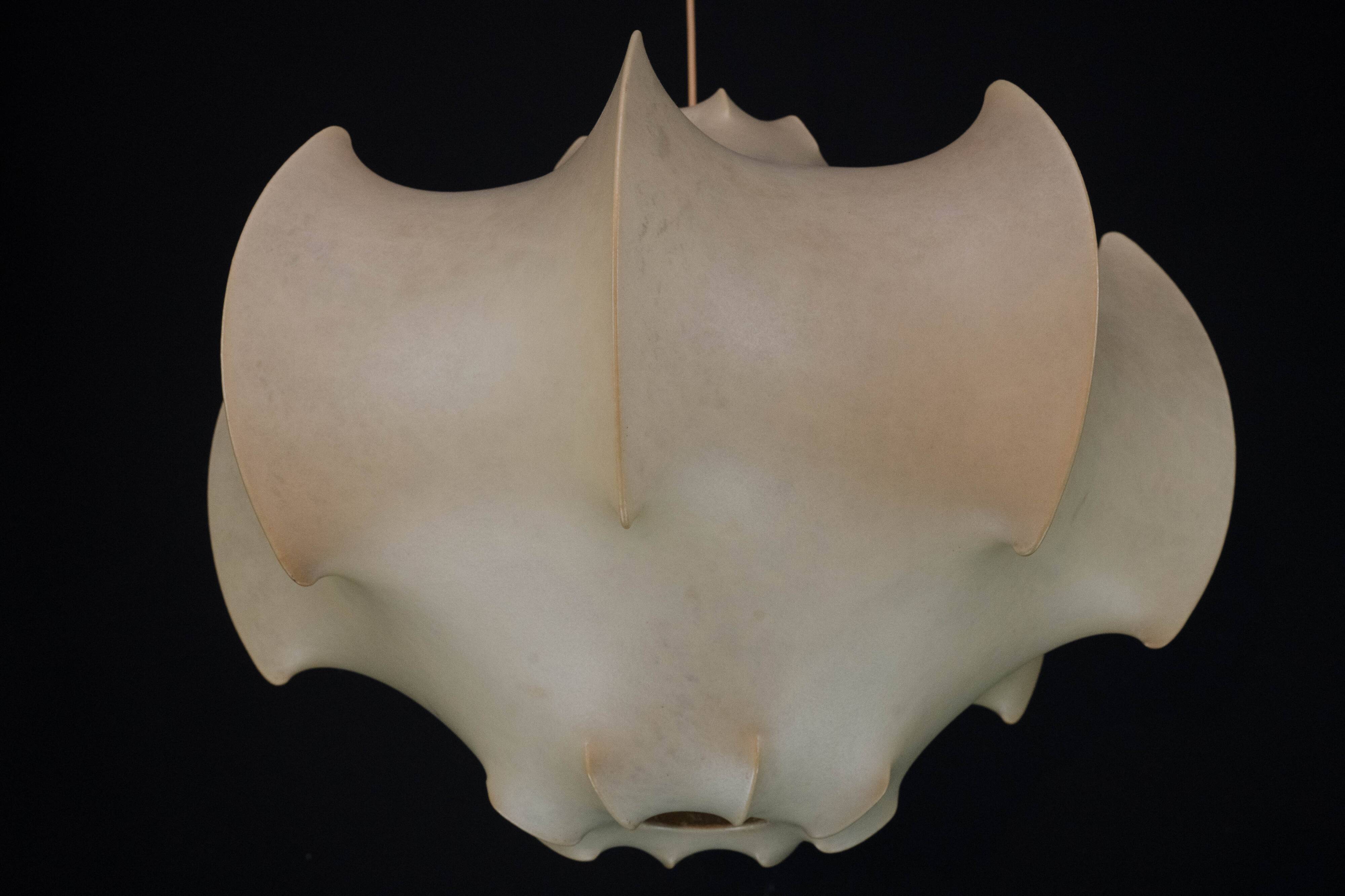 First Edition Viscontea Lamp by Achille and Pier Giacomo Castiglioni for Fl
