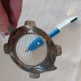 Clipboard turtle magnifying glass
