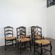 Série de 6 larges chaises de style Provençal en Noyer sculté