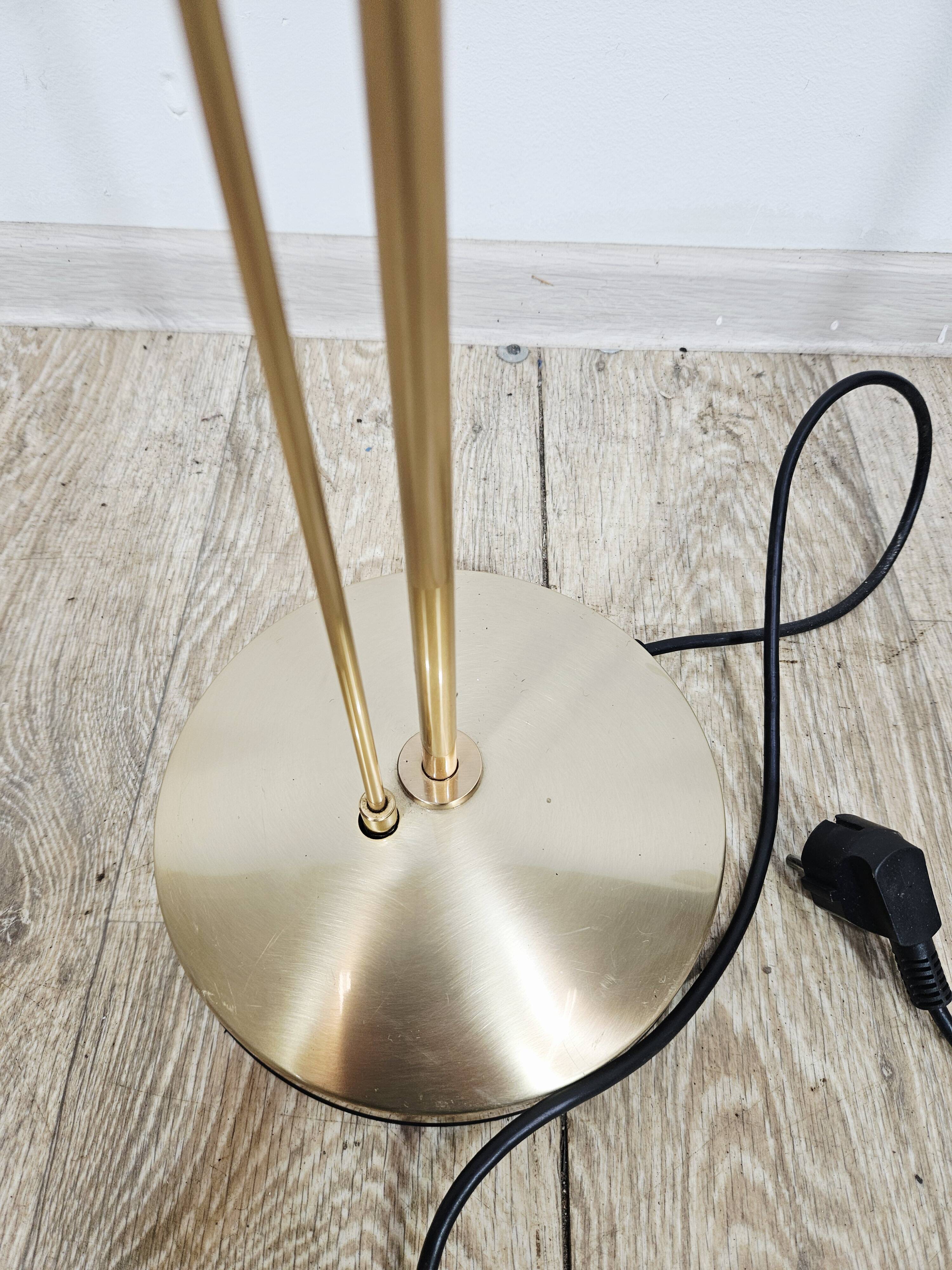 Floor lamp/Estiluz/P-1129/designed by Leonardo Marelli/ 1980s/90s