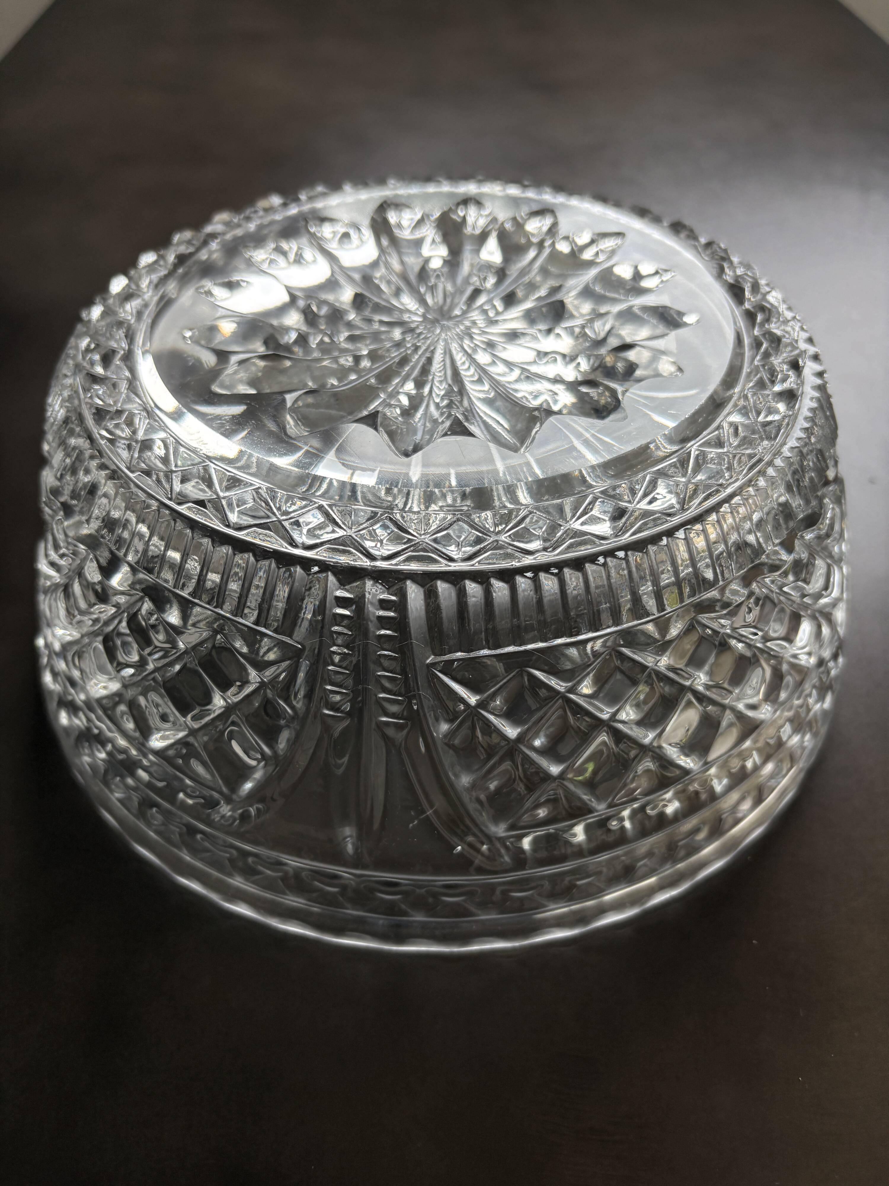 Art Deco chiseled crystal cup