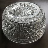 Art Deco chiseled crystal cup
