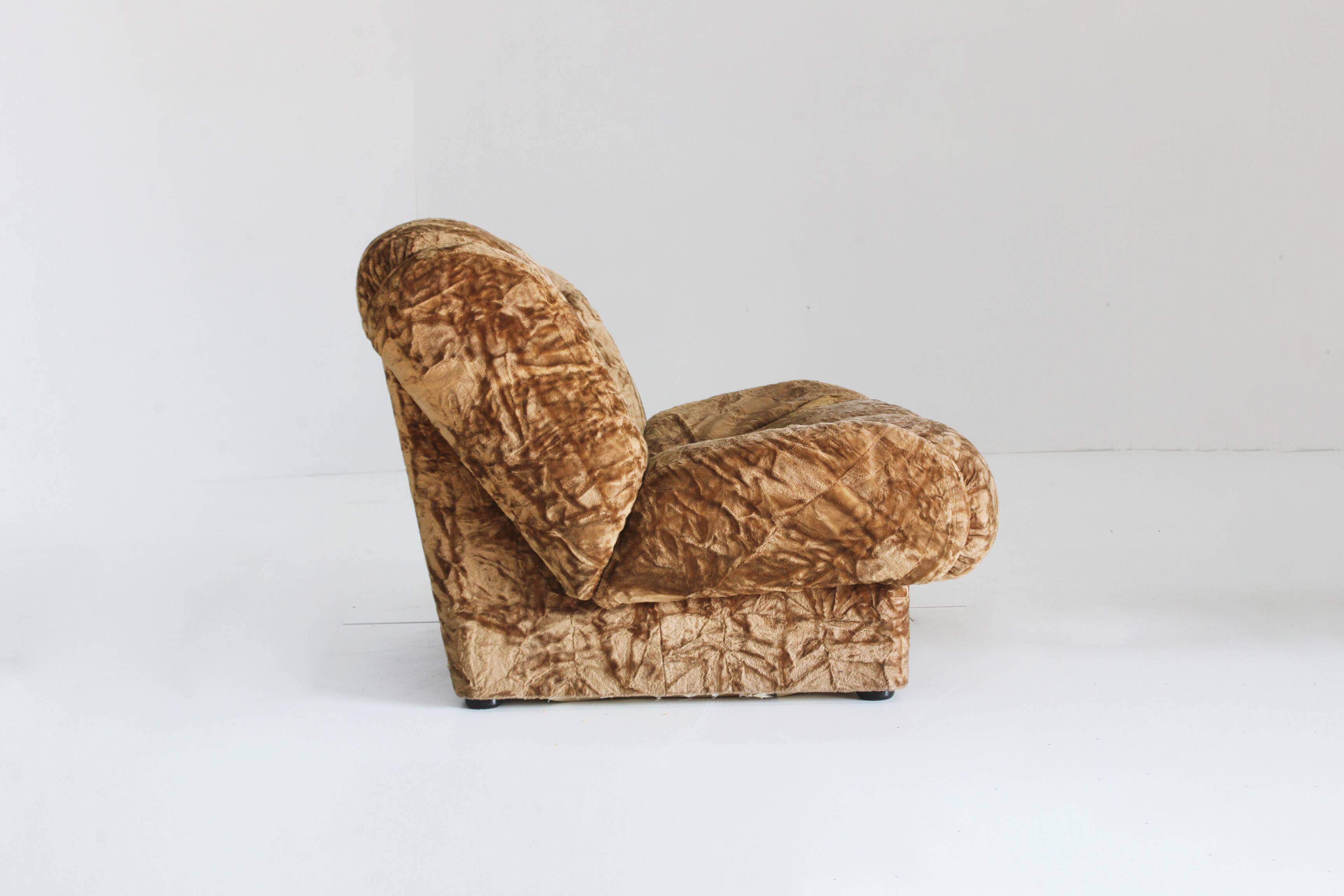 Vintage italian armchair velvet 1970s