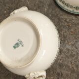 10 plates, a tureen, a fruit cup