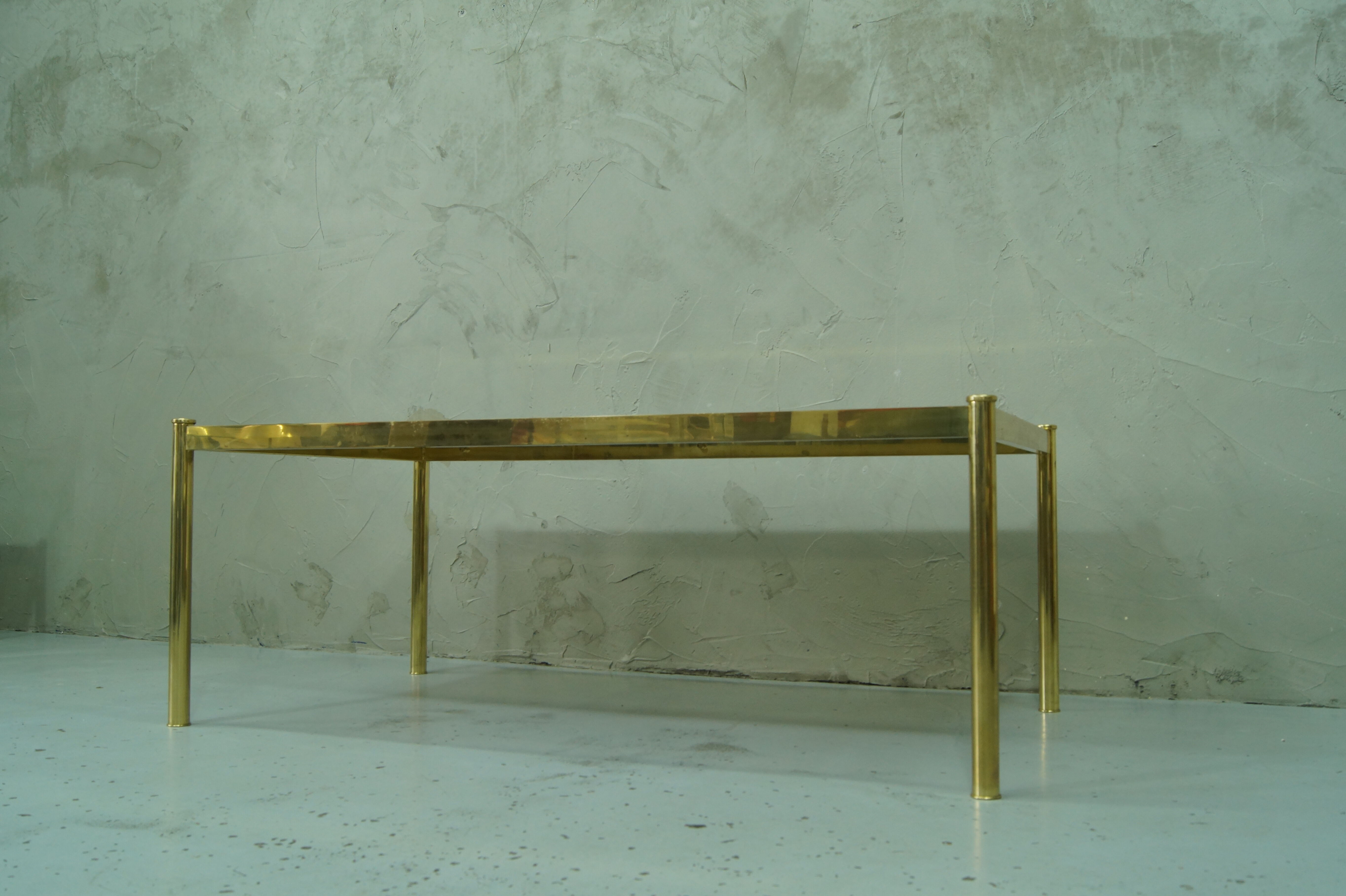 Set of 3 Italian minimalist brass coffee tables, 1970s