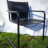 4 fauteuils Matteo Grassi en cuir noir