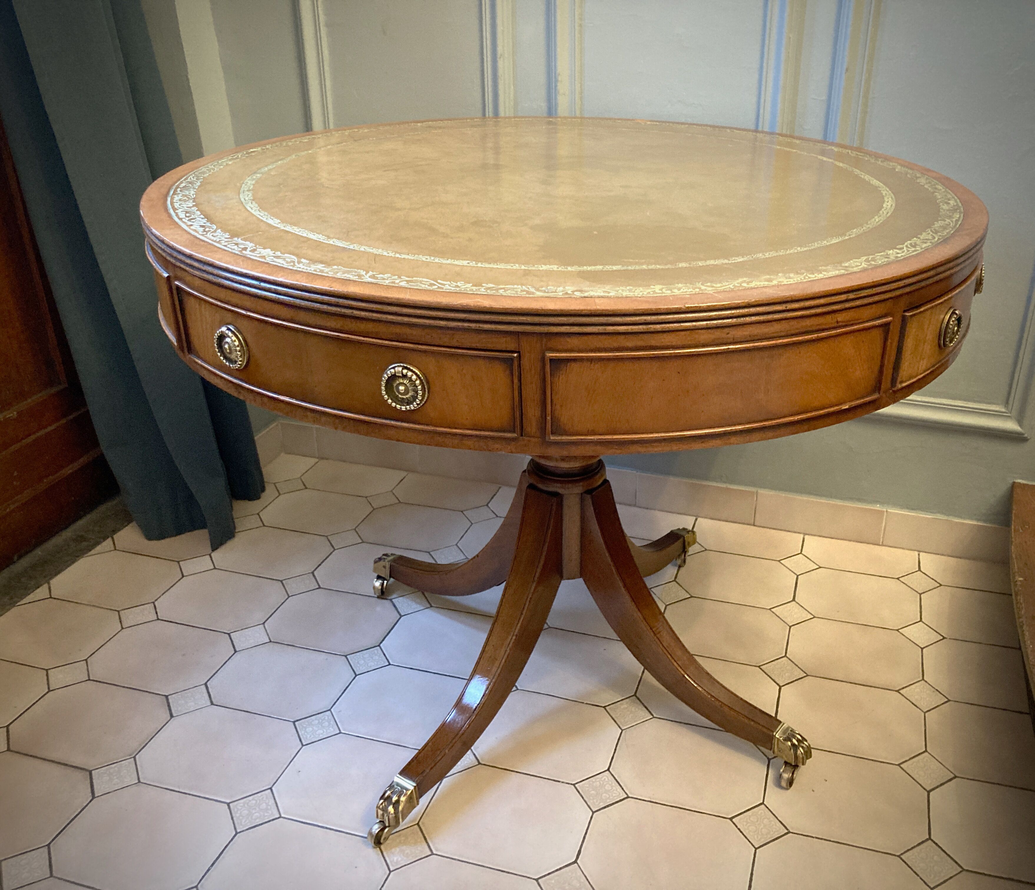 Old drum table 1900 cherry leather and brass