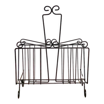 Magazine holder