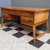 Bureau en bois blond années 1960