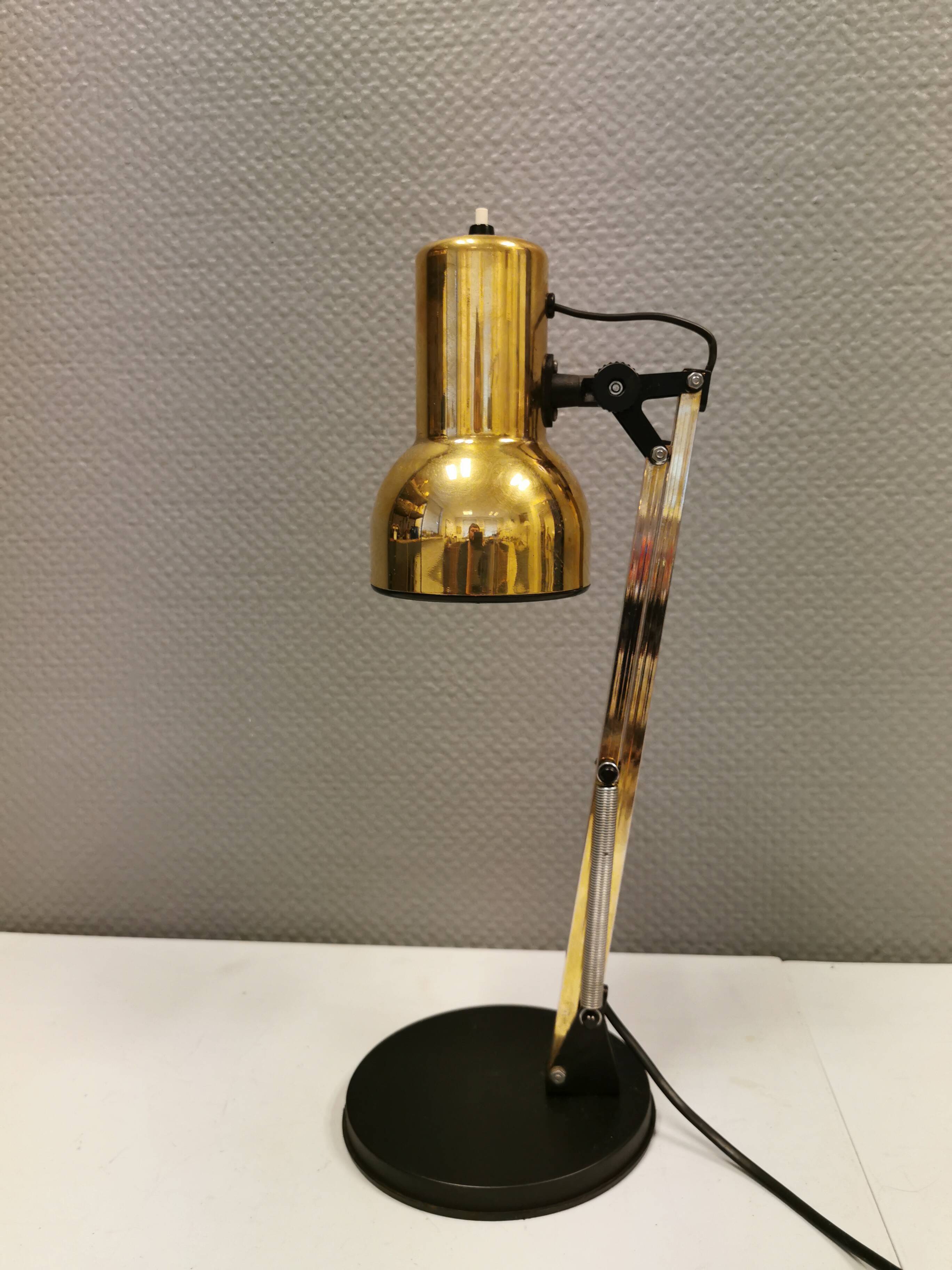 Gold coloured table lamp, Danish from Lyskaer Lighting (LB) 1980s, with black "base"
