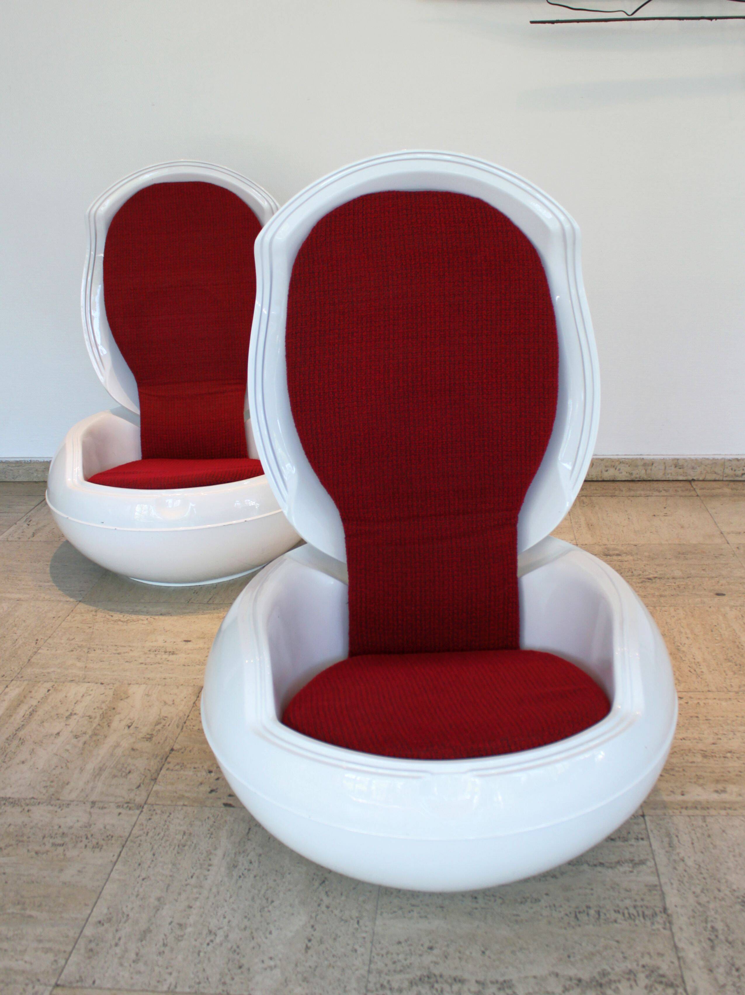 Garden Egg armchair by Peter Ghyczic for VEB Synthese-Werk, 1968.