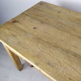 Farm table