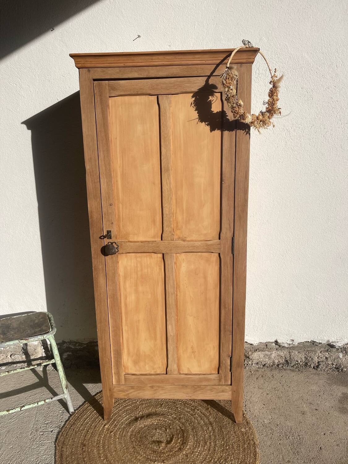 Wardrobe / bonnetière