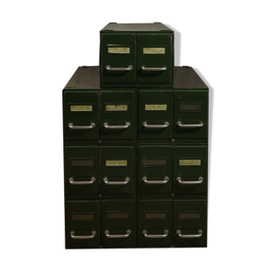Lot de 7 casiers en metal